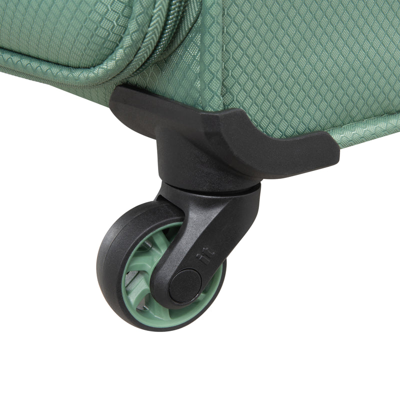 Striving 22" Softside Carry-On 8 Wheel Spinner (Hedge Green)