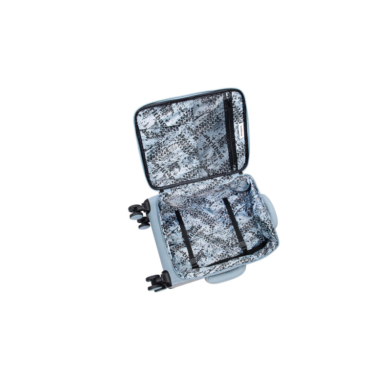 BRITBAG Ashdon 22" Softside Carry-On 8 Wheel Spinner (Light Blue)