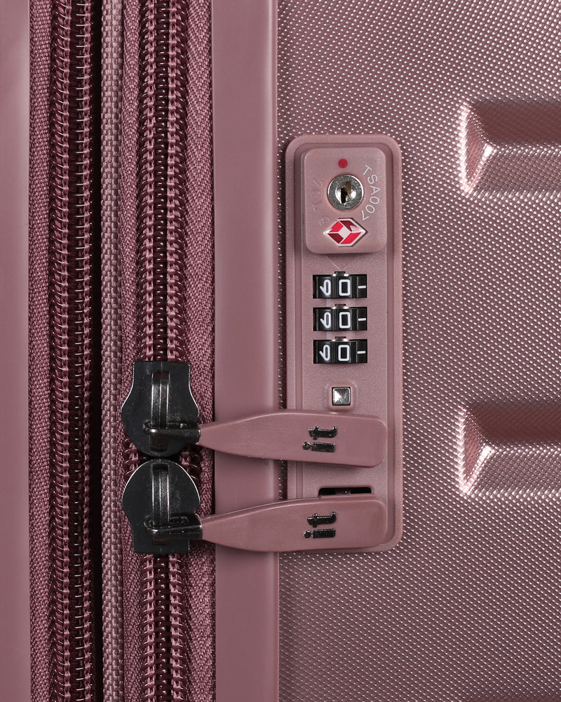 Prosperous Metallic 28" Hardside Checked 8 Wheel Expandable Spinner (Metallic Pink)