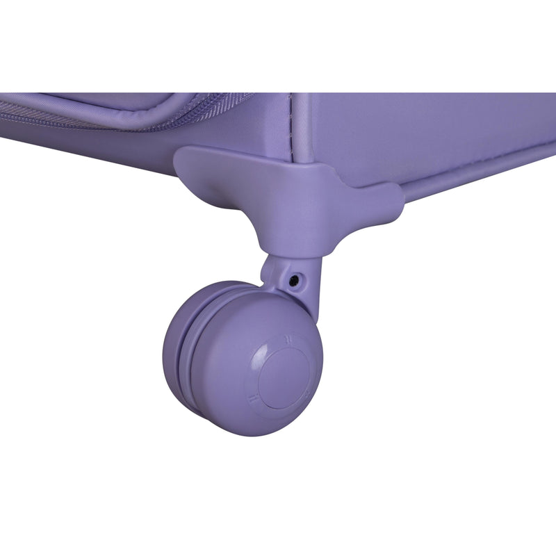 Lustrous 22" Softside Carry-On 8 Wheel Spinner (Lavender)