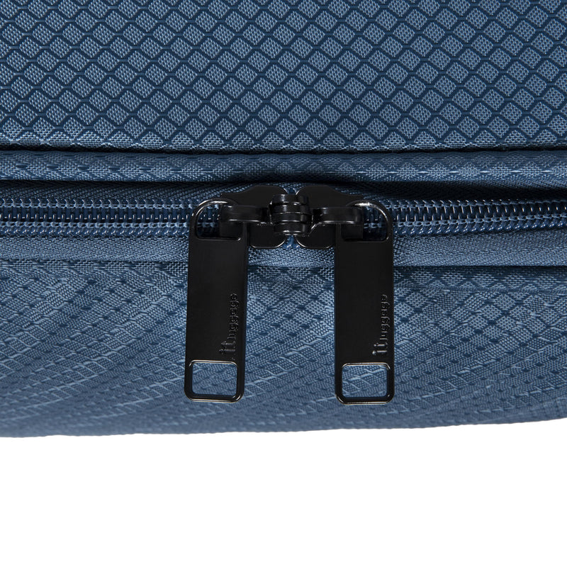 Decisive 31" Softside Checked 4 Wheel Spinner (Deep Dive)