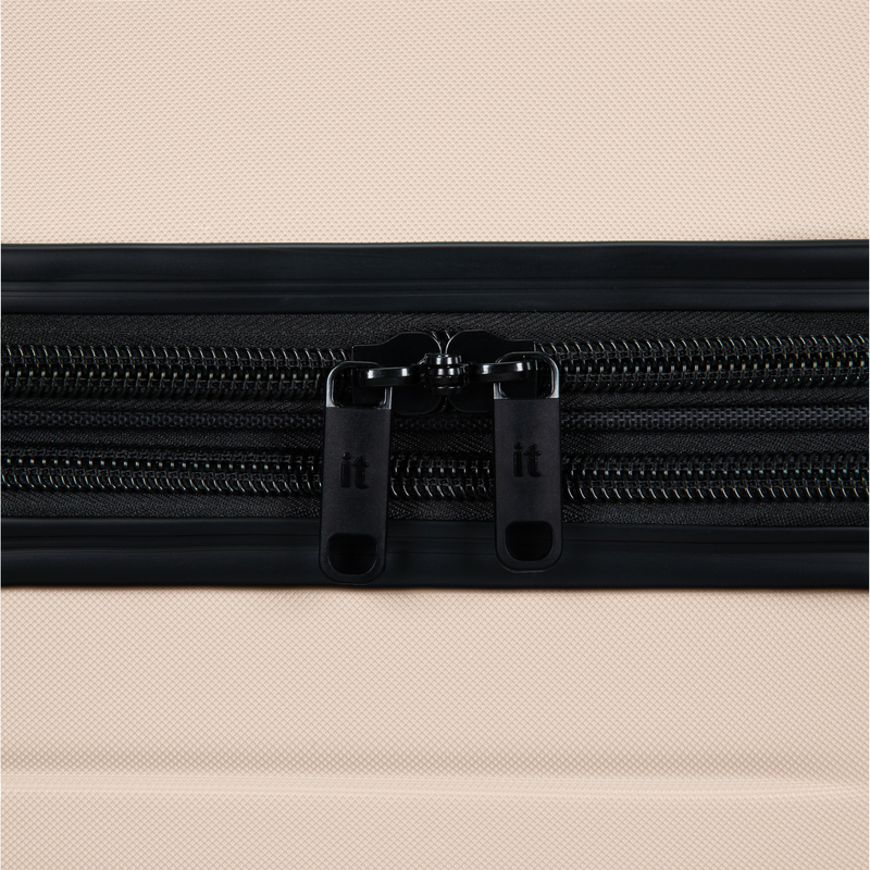 Legion 31" Hardside Checked 8 Wheel Expandable Spinner (Oxford Tan)